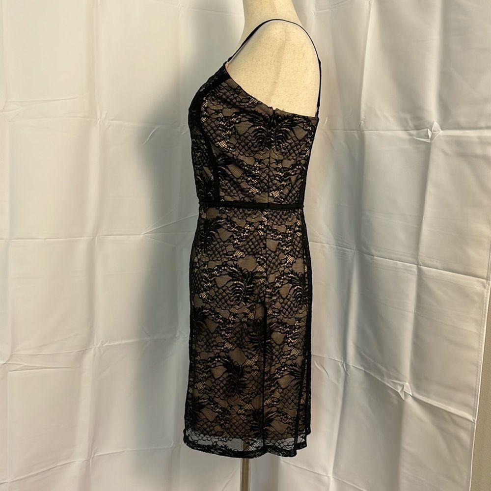 Ali & Jay Desert at Dusk Black Lace Mini Dress Size M - Picture 4 of 10